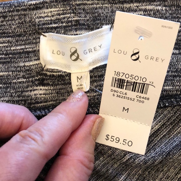 NWT Med skirt by “Lou & Grey” beautiful!! - Picture 2 of 8
